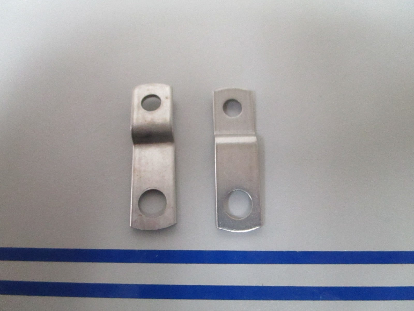 NEW OEM (LOT OF 2) 205041 0205041 OMC Johnson Evinrude Retainer 0810