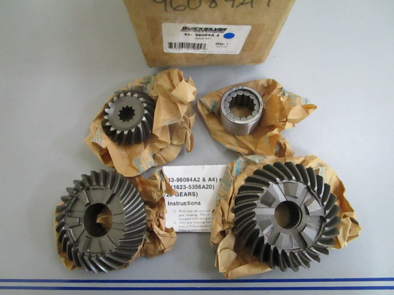 *NEW OEM* 0820 Mercury Quicksilver Gear Set 43-96084A4