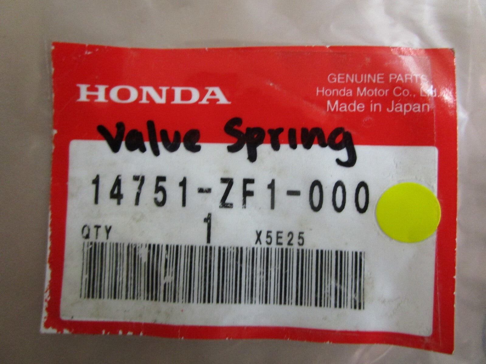 *NEW OEM* 0810 Honda Valve Spring 14751-ZF1-000