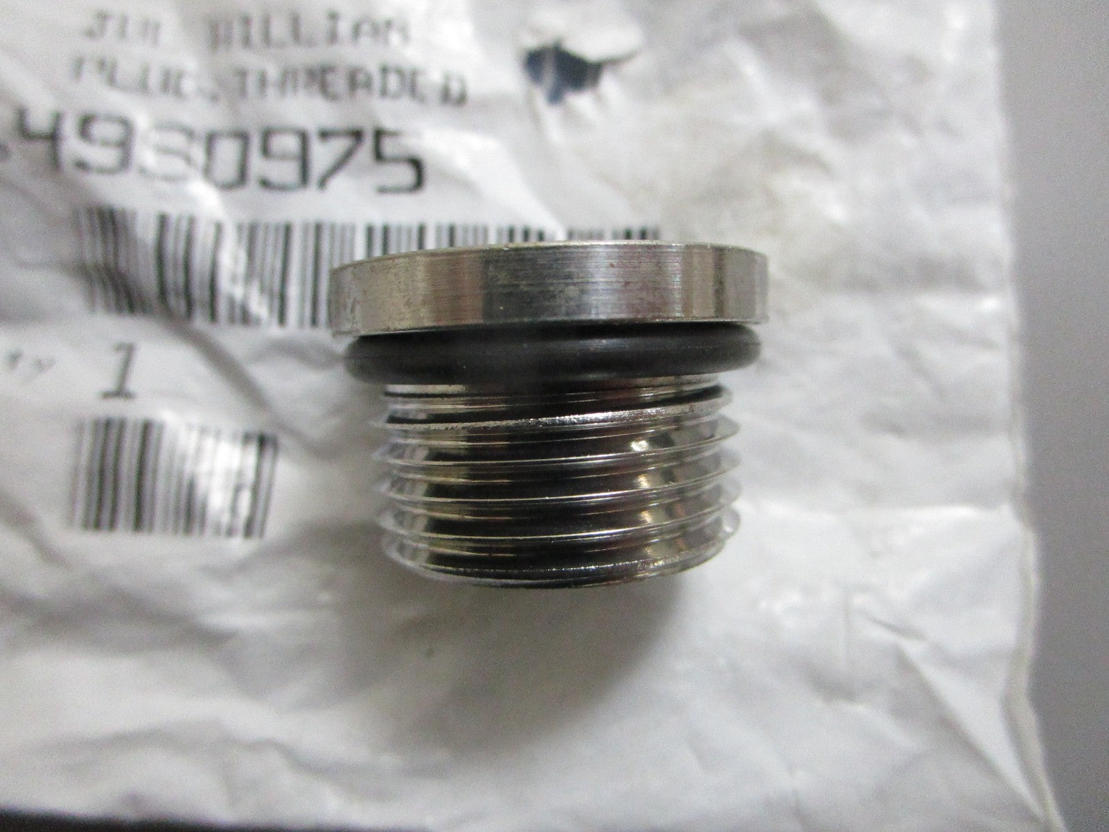 *NEW OEM* 0820 Cummins Threaded Plug 4990975