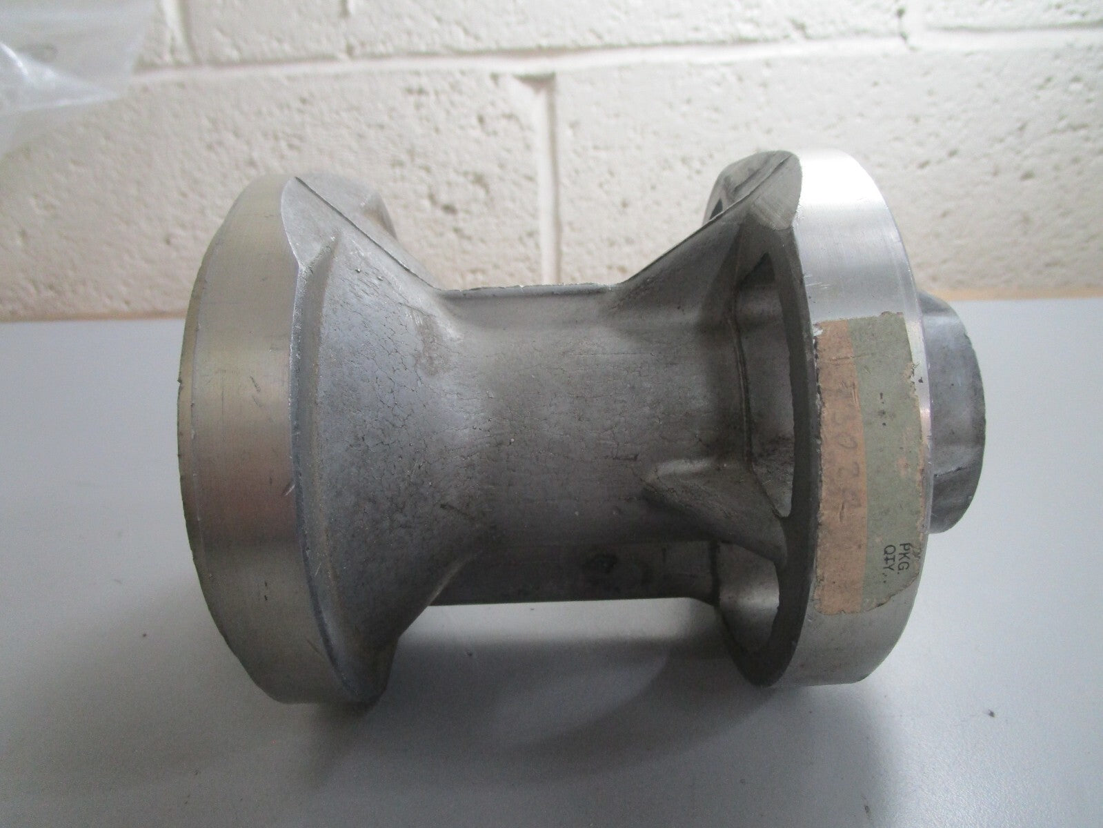 *NEW OEM* 0820 Mercury Quicksilver Bearing Carrier 73020A20
