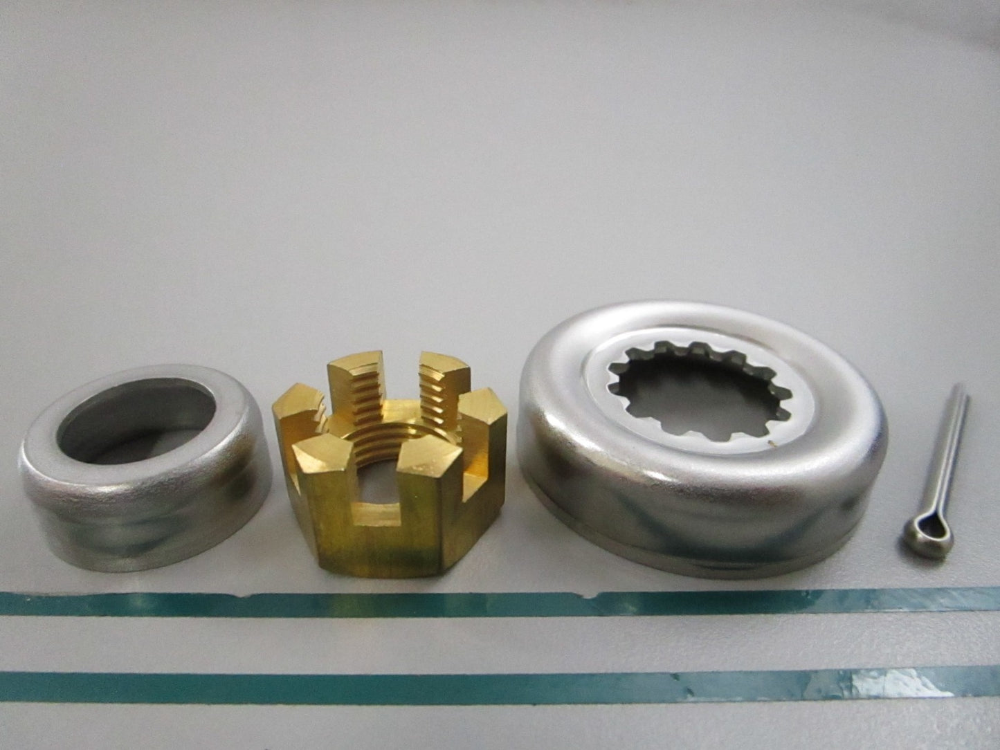 NEW OEM 66T-W4599-00-00 Yamaha Propeller Nut Kit 0810