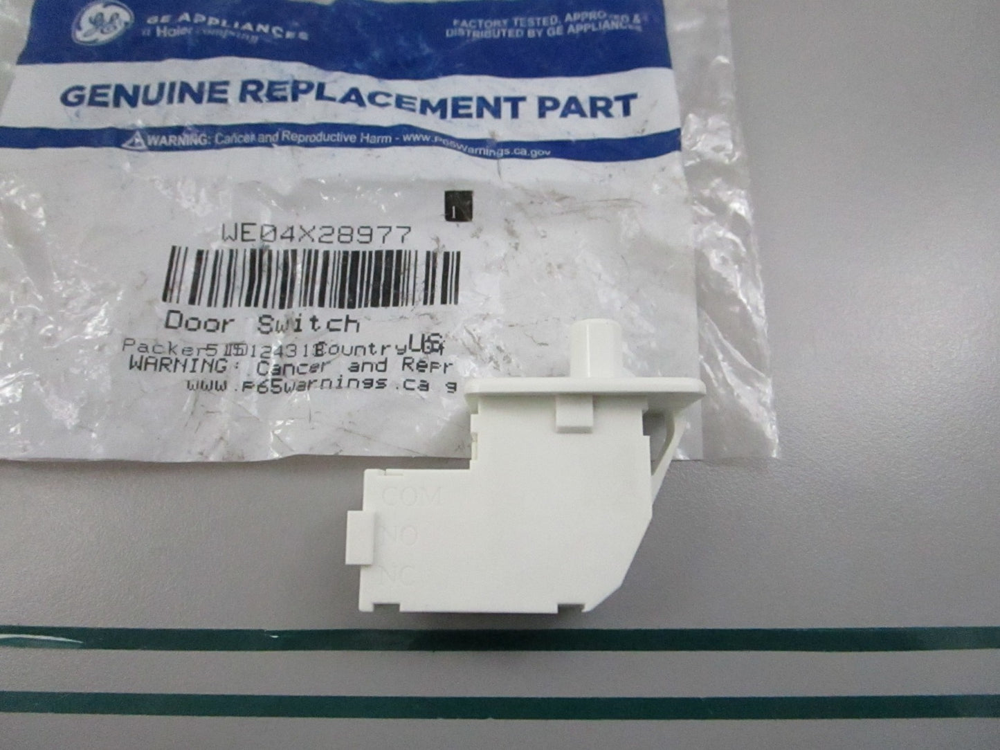 GE NEW OEM Dryer Door Switch WE04X28977 GTD42 GTD65 GTD75 Hotpoint 0810