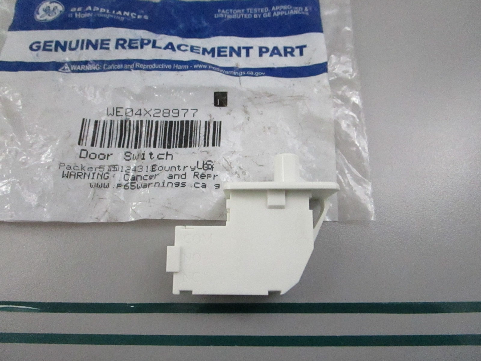 GE NEW OEM Dryer Door Switch WE04X28977 GTD42 GTD65 GTD75 Hotpoint 0810