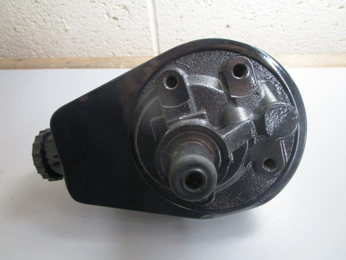 *NEW OEM* 0820 Volvo Penta Steering Pump 3888323