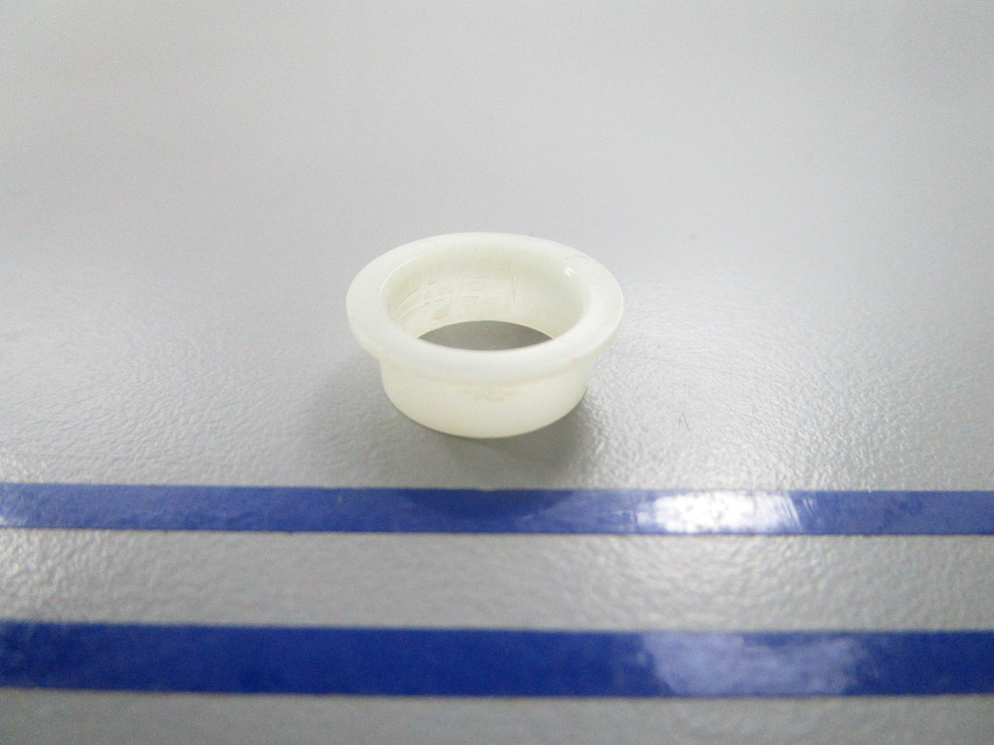 NEW OEM 311259 0311259 OMC Johnson Evinrude Bushing 0810