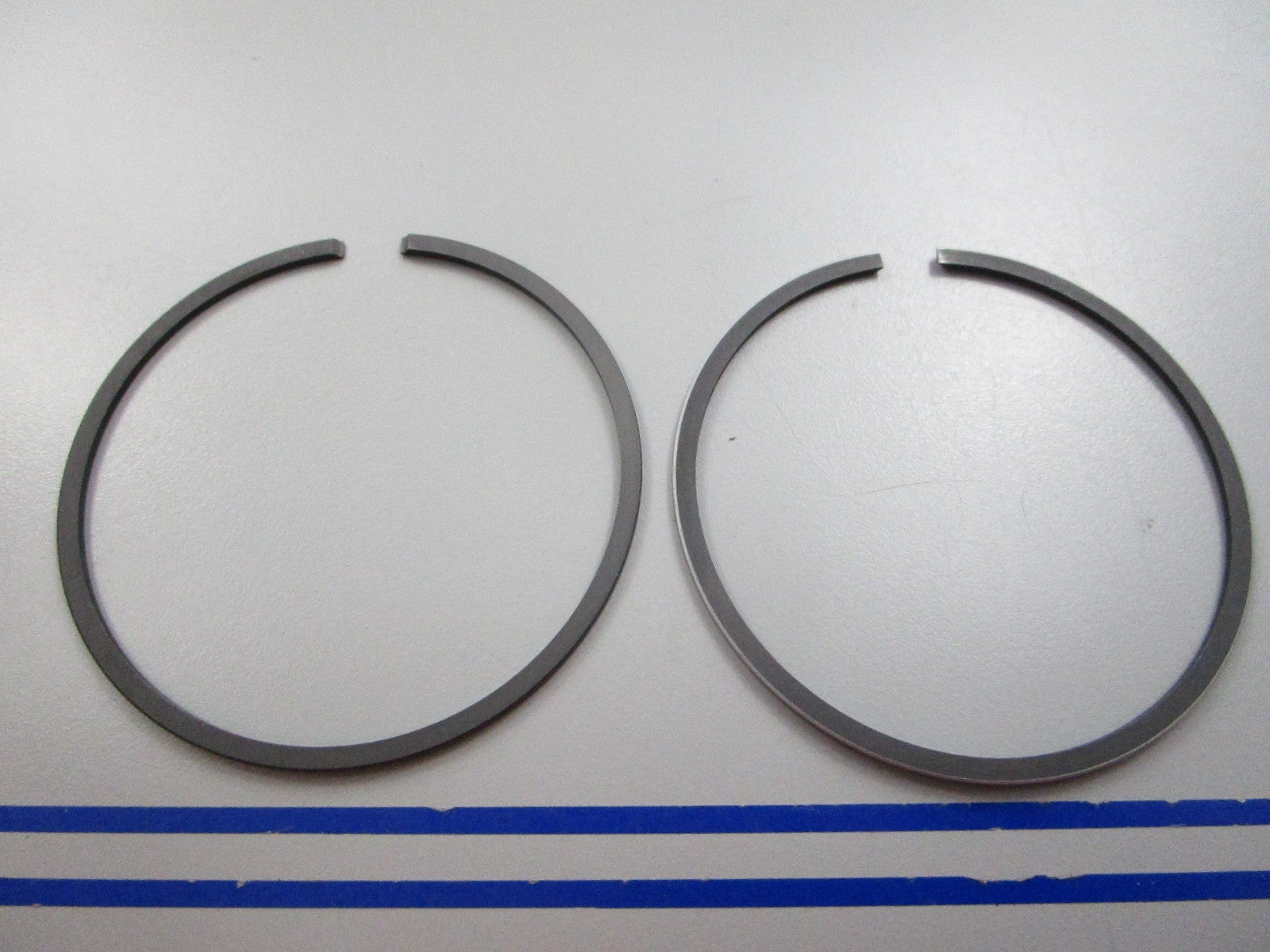 NEW OEM 12140-96301-000 Suzuki 2 Piston Ring Set 0810