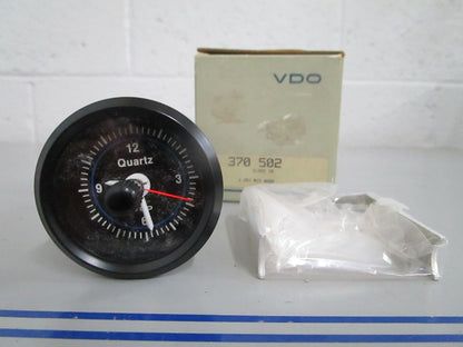 NEW OEM 1 261 015 026D 370-502 VDO Clock 0820