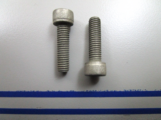 *NEW OEM* (LOT OF 2) 0810 Mercury Quicksilver Screw 10-855525 2