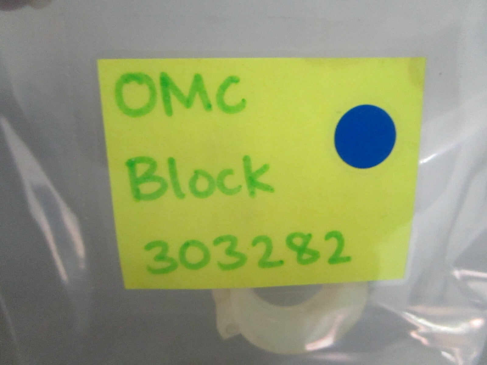 *NEW OEM* 0780 OMC Johnson Evinrude Block 303282 0303282