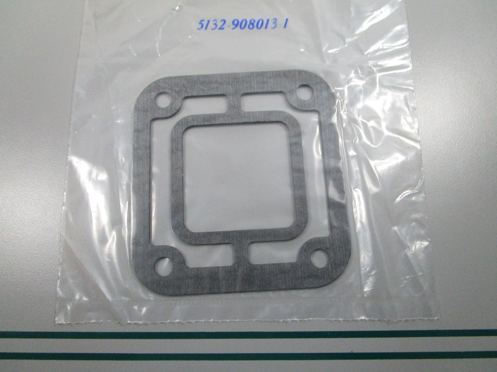 NEW OEM 908013 0908013 OMC Johnson Evinrude Gasket 0810