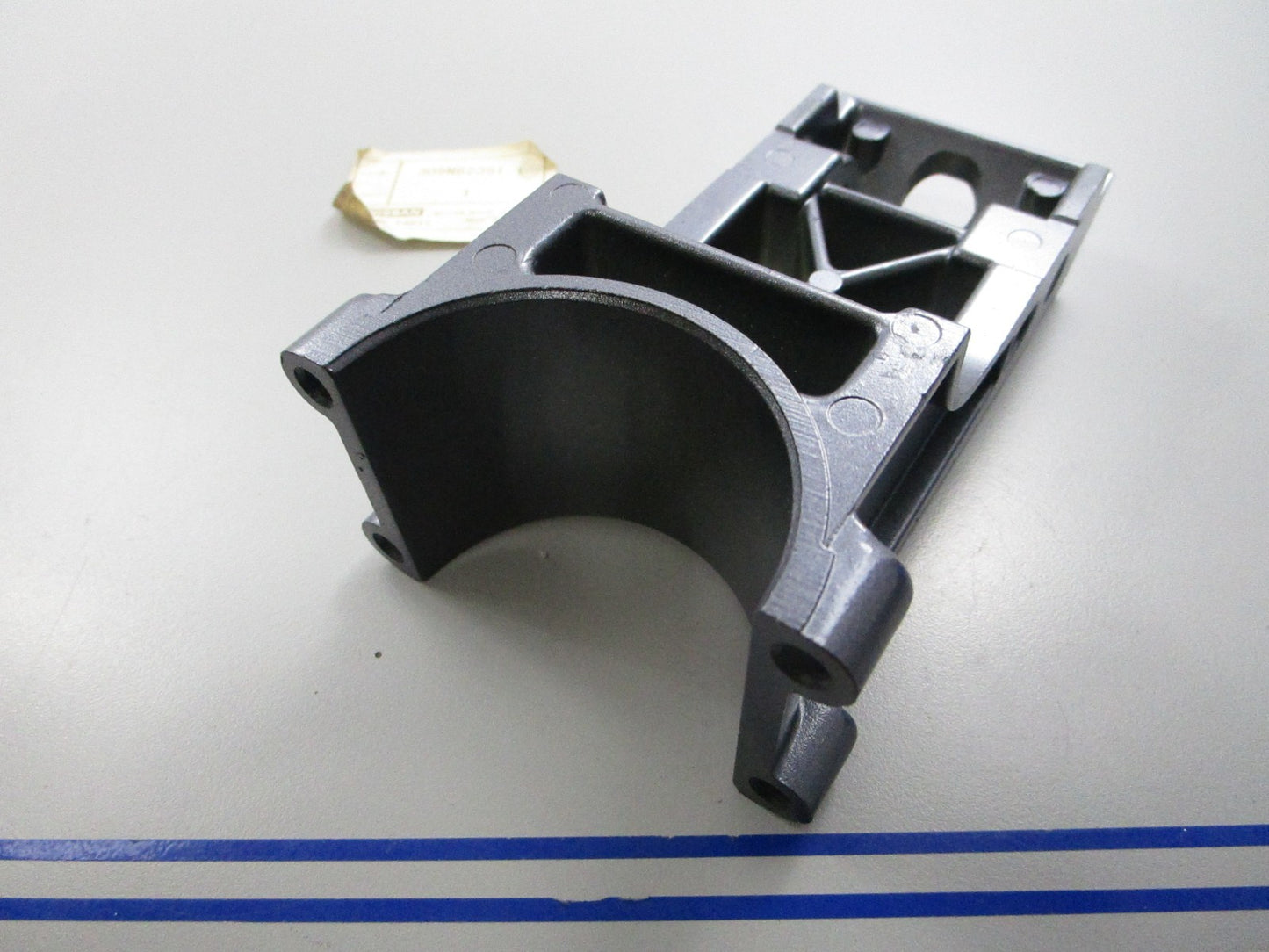 *NEW OEM* 0720 Tohatsu Nissan Swivel Bracket 309N62391-1