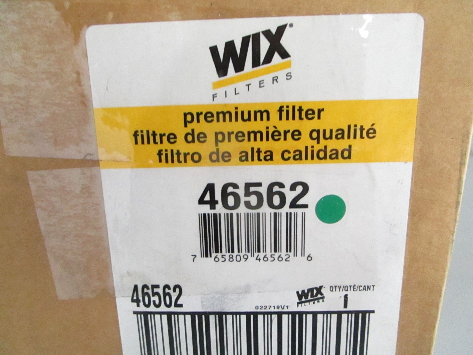 NEW OEM 46562 Wix Air Filter 0820