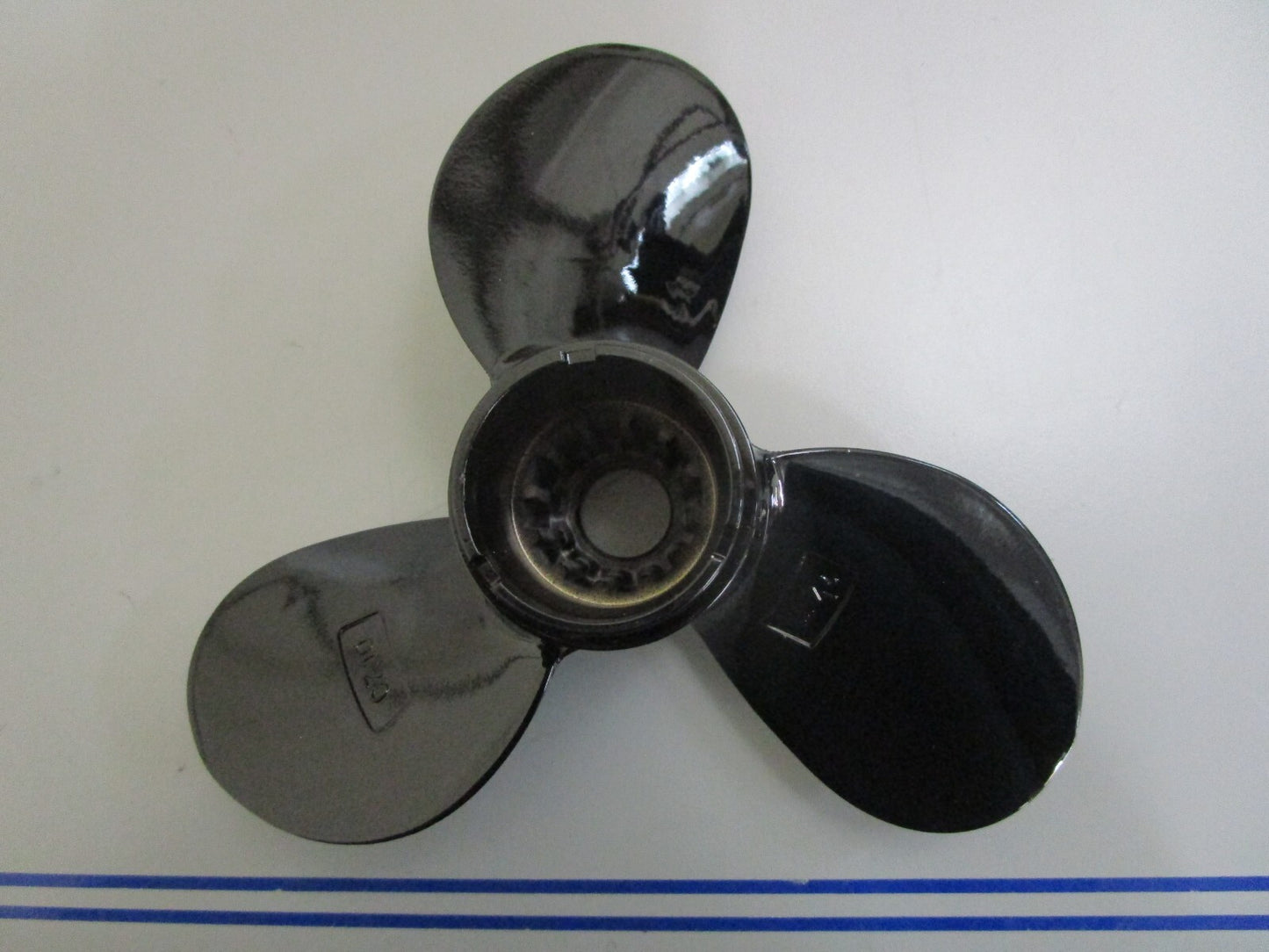 *NEW OEM* 0820 OMC Johnson Evinrude 7½ x 7 Propeller 5034198