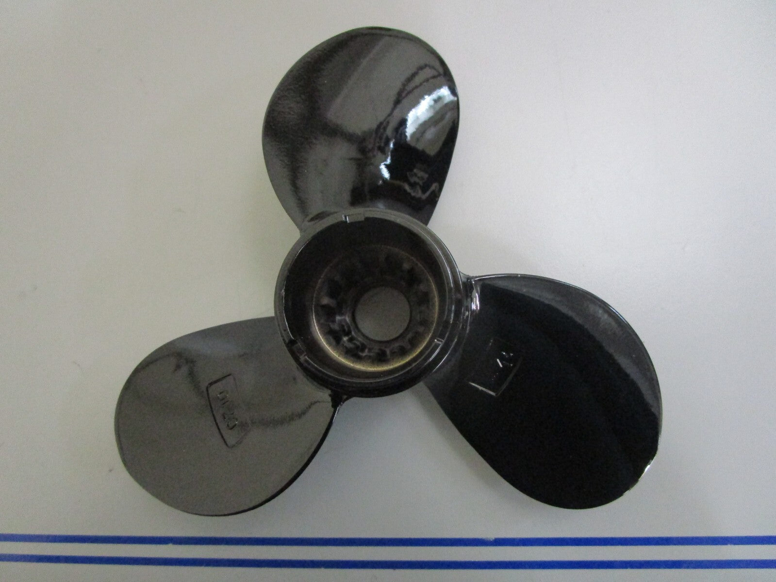 *NEW OEM* 0820 OMC Johnson Evinrude 7½ x 7 Propeller 5034198