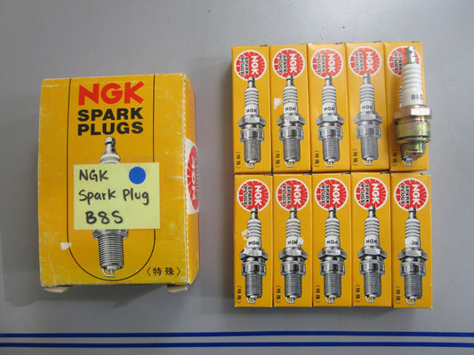 *NEW* (LOT OF 10) 0820 NGK Spark Plug B8S