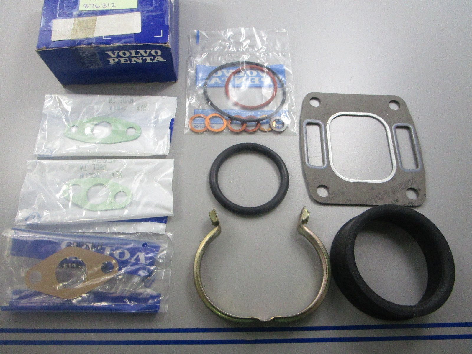 *NEW OEM* 0810 Volvo Penta Connecting Kit 876312