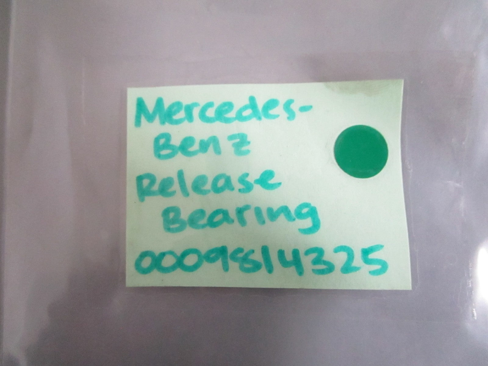 NEW OEM 0009814325 Mercedes-Benz Release Bearing 0820
