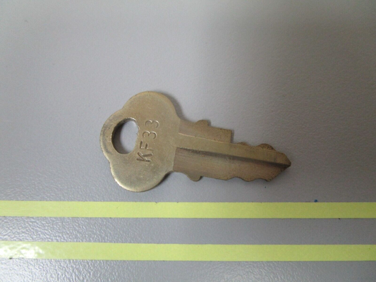 *NEW OEM* 0810 OMC Johnson Evinrude Ignition Key KF33 501548 0501548