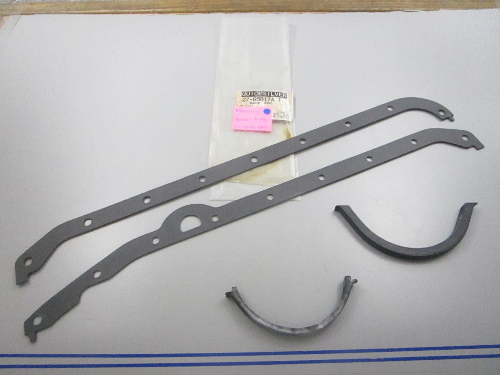 NEW OEM 27-85817A1 Mercury Quicksilver Gasket Assembly 0810
