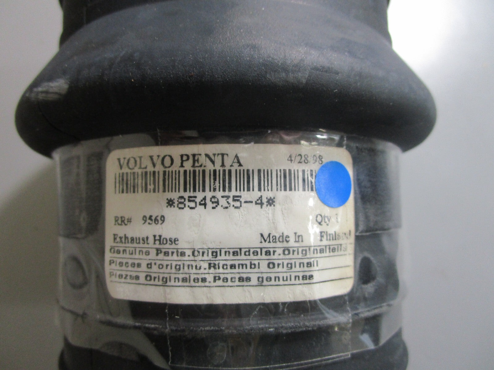 *NEW OEM* 0810 Volvo Penta Exhaust Hose 854935-4