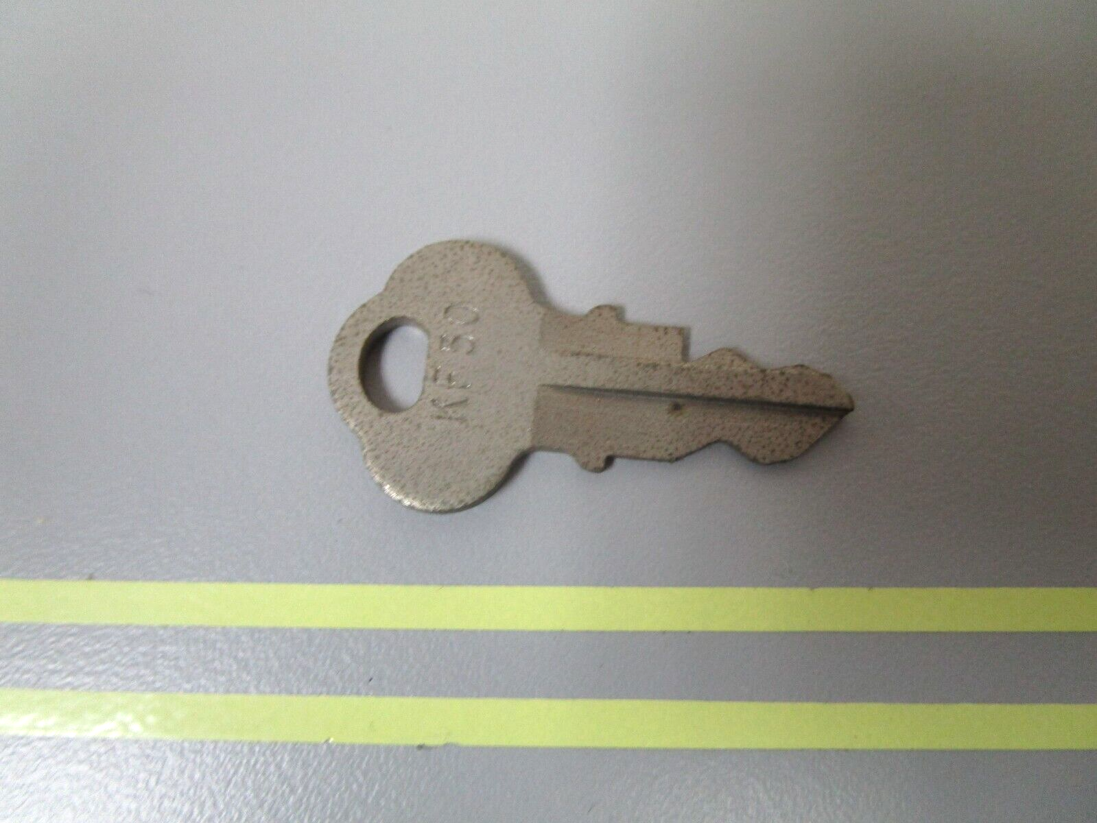 *NEW OEM* 0810 OMC Johnson Evinrude Ignition Key KF50 501565 0501565