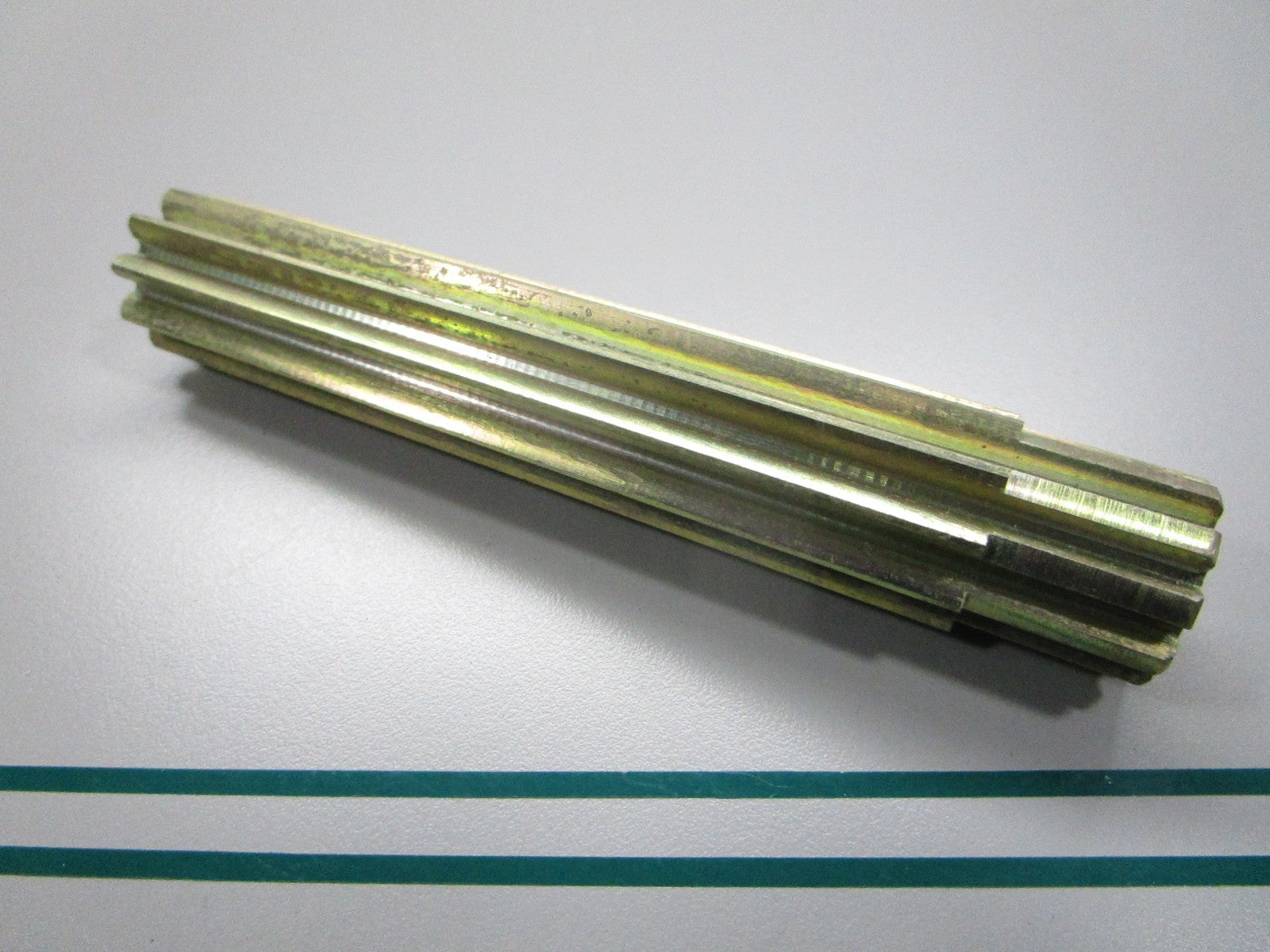 NEW OEM 31221 Mercury Quicksilver Pinion 0810