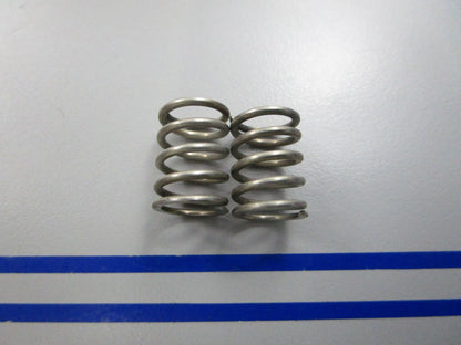NEW OEM (LOT OF 2) 18153-93110 Suzuki Spring 0810