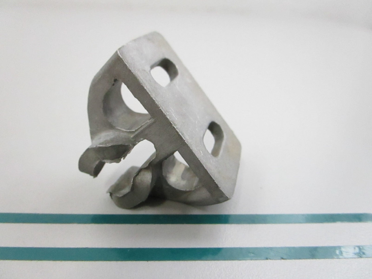 NEW OEM 30833 Mercury Quicksilver Bracket 0810