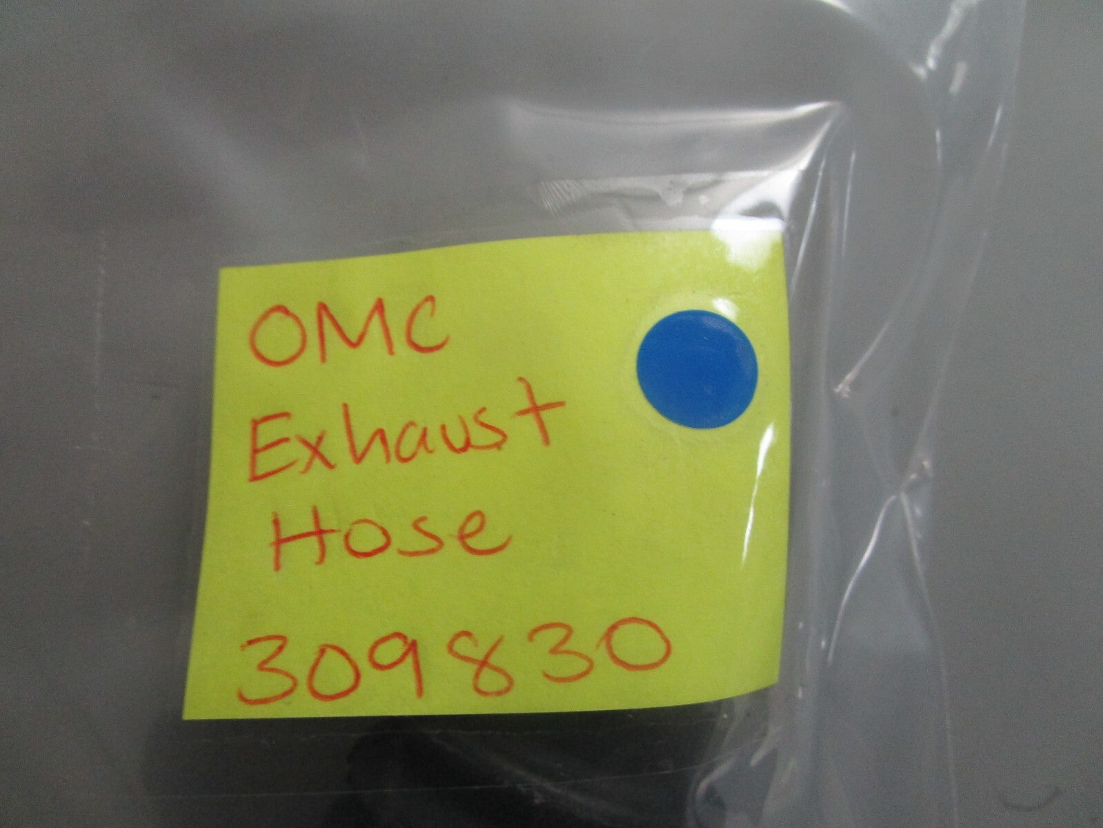 *NEW OEM* 0810 OMC Johnson Evinrude Exhaust Hose 309830 0309830