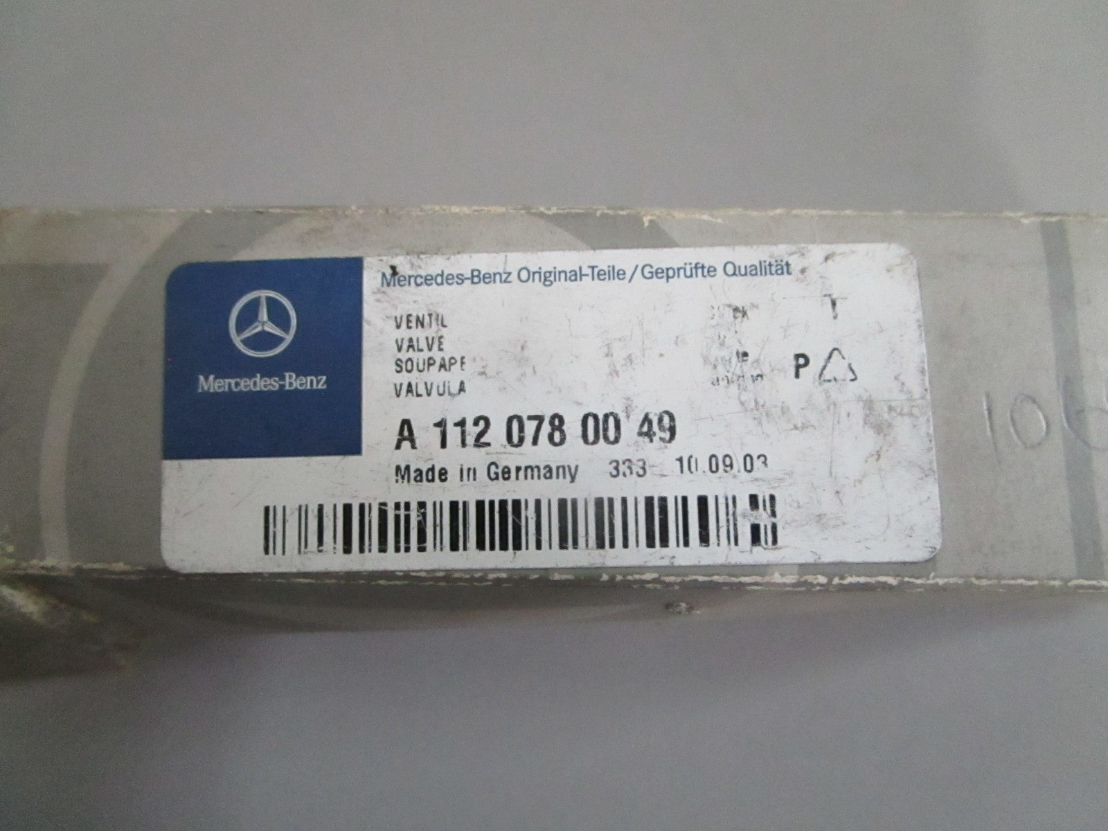 NEW OEM A1120780049 Mercedes-Benz Fuel Injector 0820