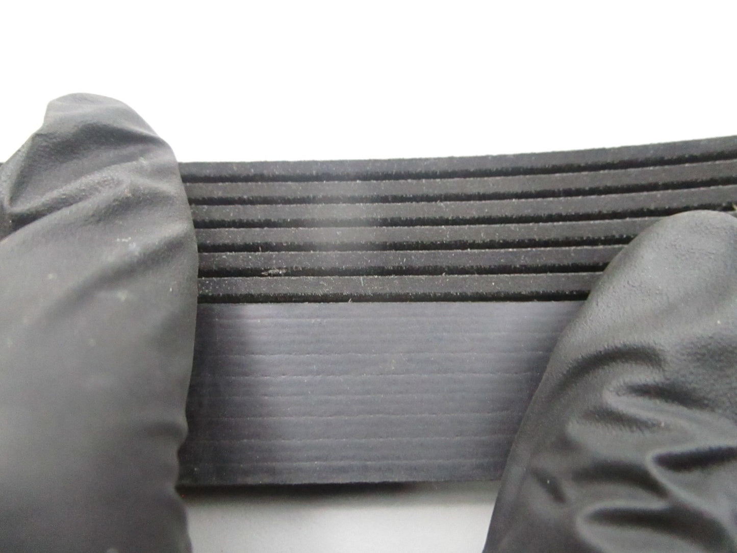 NEW K060465 Gates Micro-V Serpentine Belt 0810