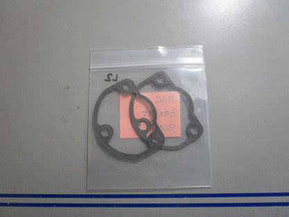 *NEW OEM* (LOT OF 2) 0810 OMC Johnson Evinrude Gasket 305755 0305755