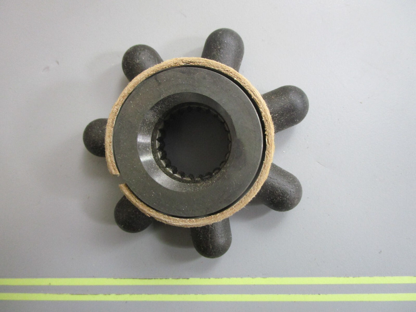 *NEW OEM* 0820 OMC Johnson Evinrude Ball Gear 908069 0908069