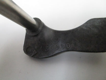 *NEW OEM* 0810 OMC Johnson Evinrude Throttle Cam & Shaft 436900 0436900