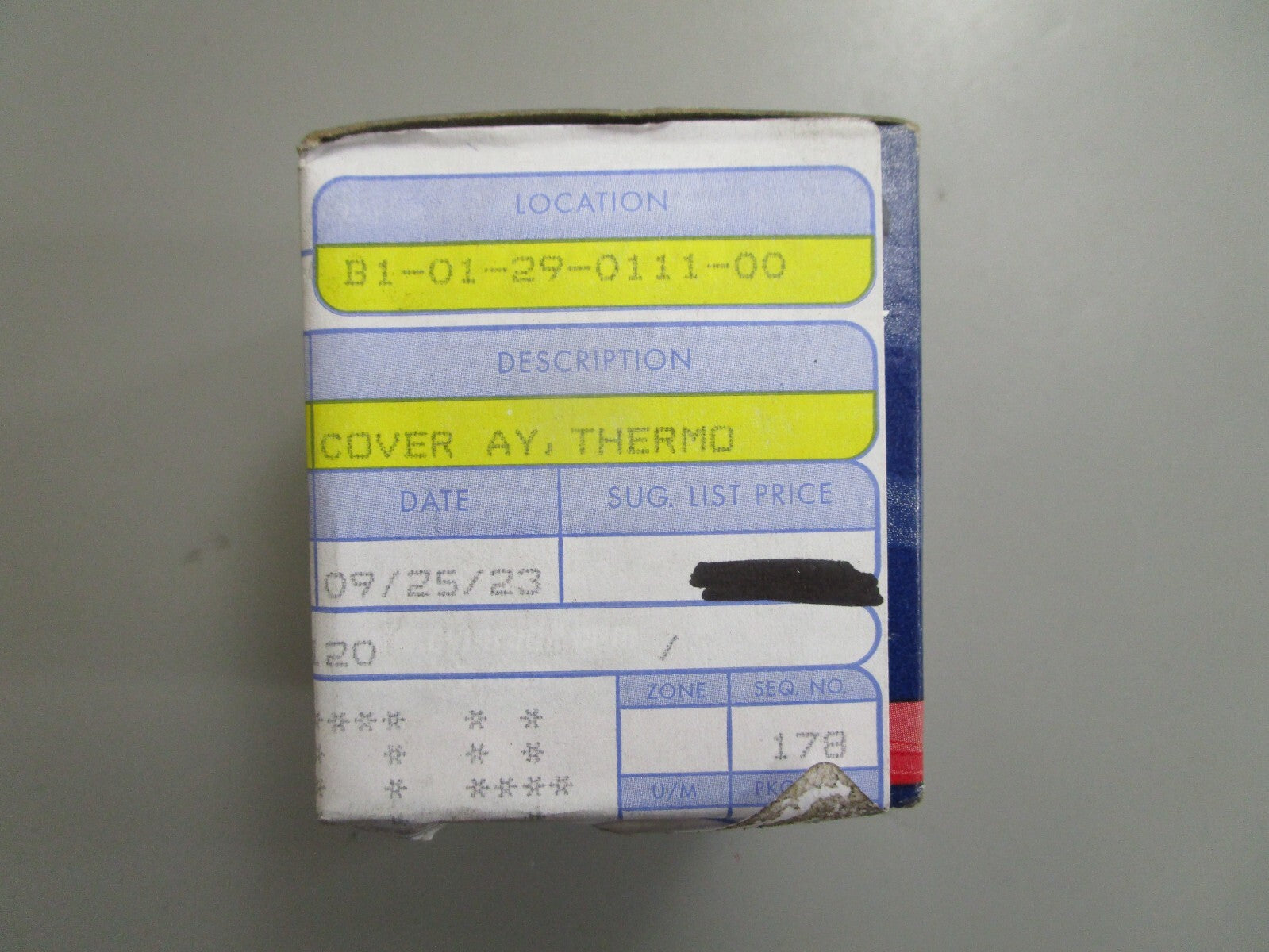 *NEW OEM* 0820 OMC Johnson Evinrude Thermostat Cover Ay 5000832