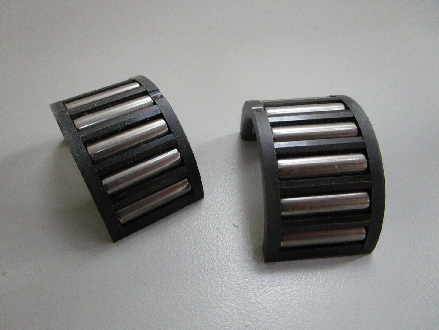 *NEW OEM* 0810 Mercury Quicksilver Roller Bearing 31-67445