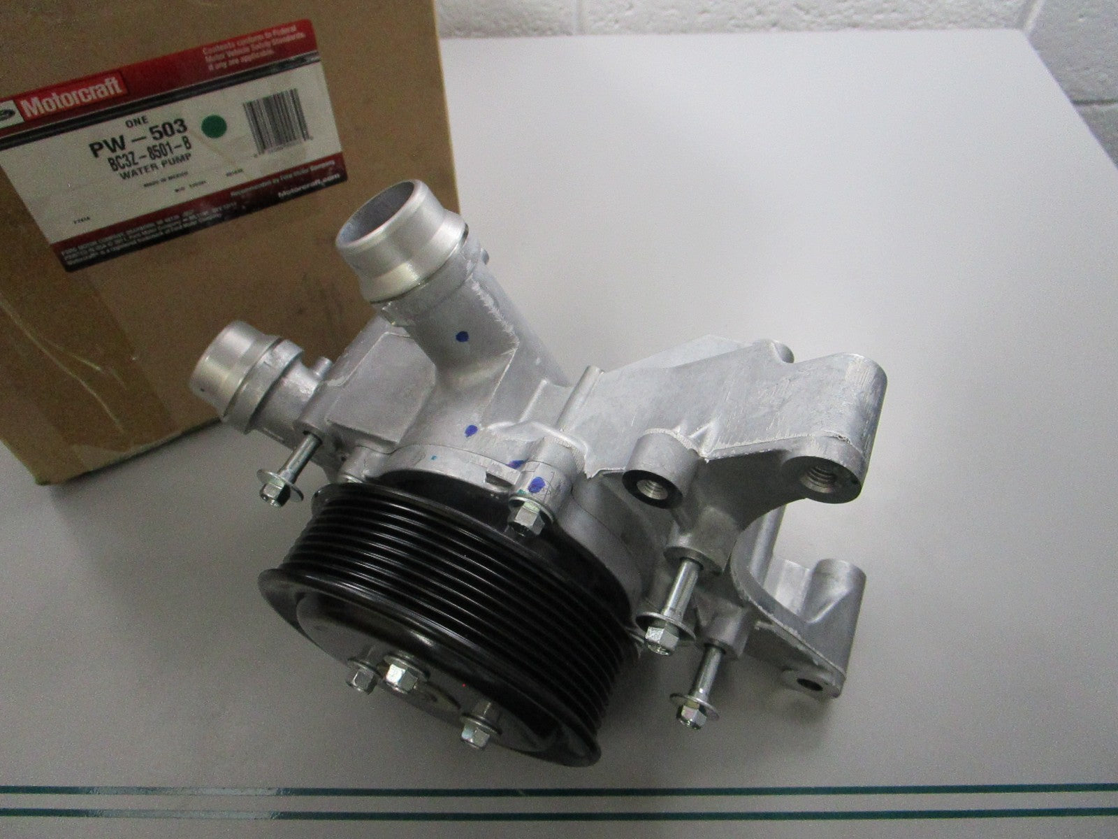 NEW OEM PW-503 BC3Z-8501-B For Motorcraft Water Pump 0820