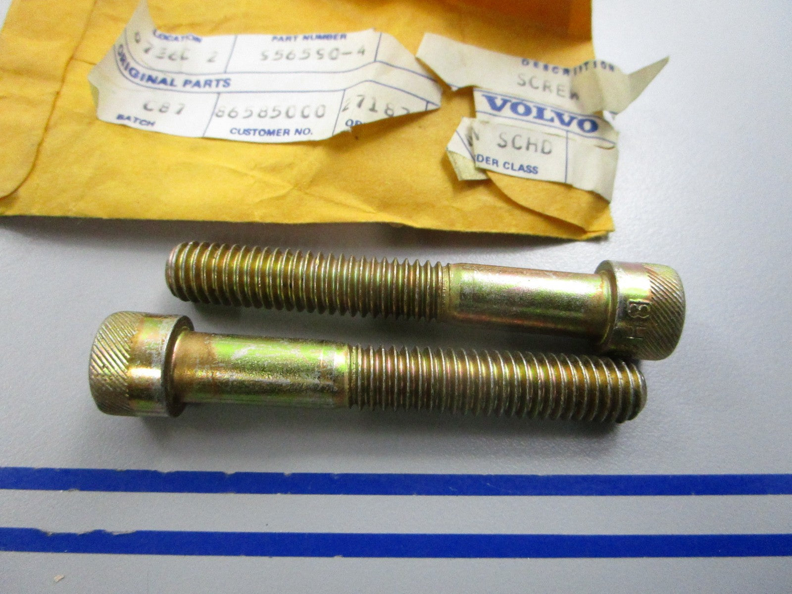 NEW OEM (LOT OF 2) 956590 Volvo Penta Screw 0810