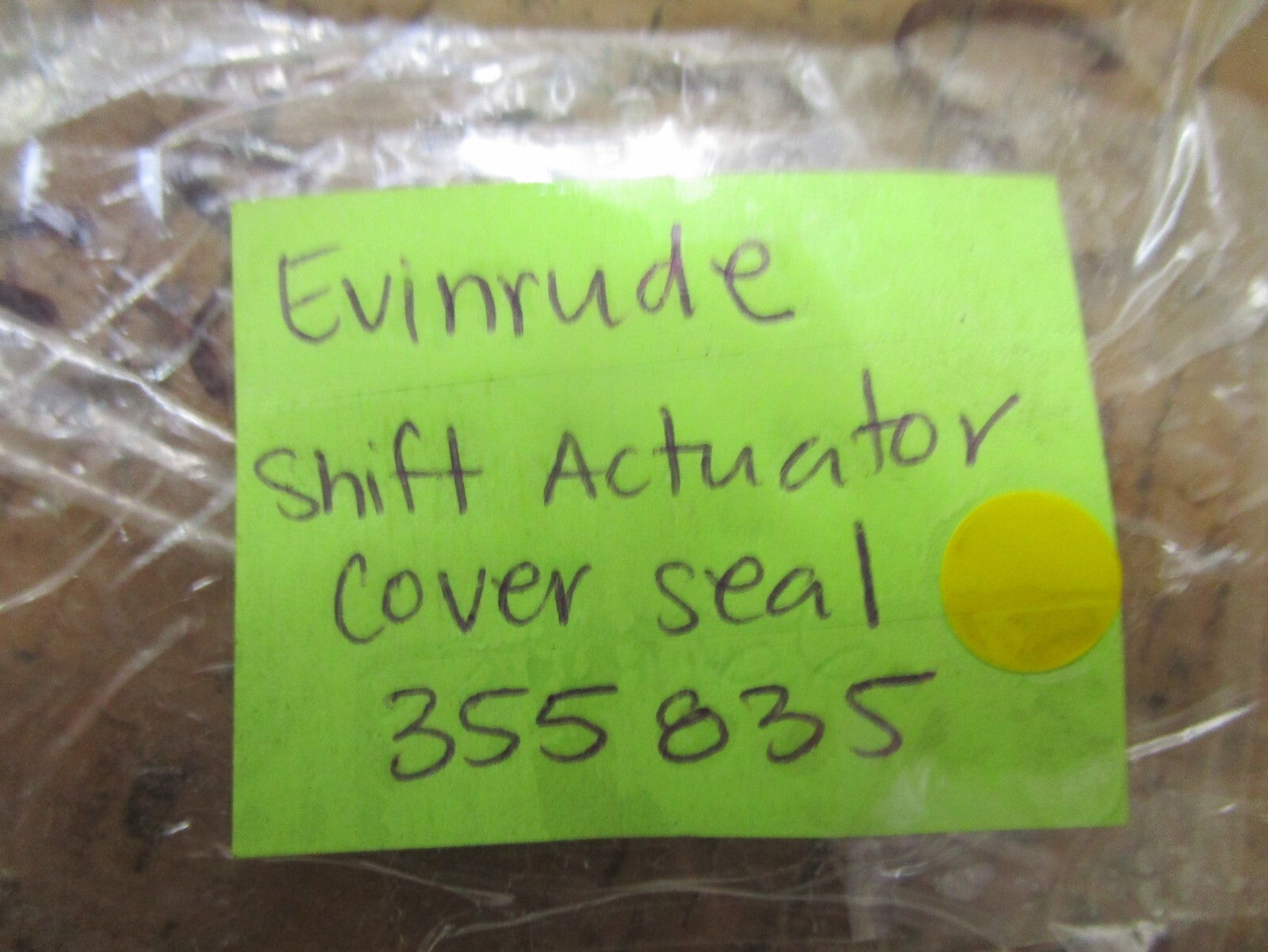 *NEW OEM* 0810 OMC Johnson Evinrude Shift Actuator Cover Seal 355835 0355835