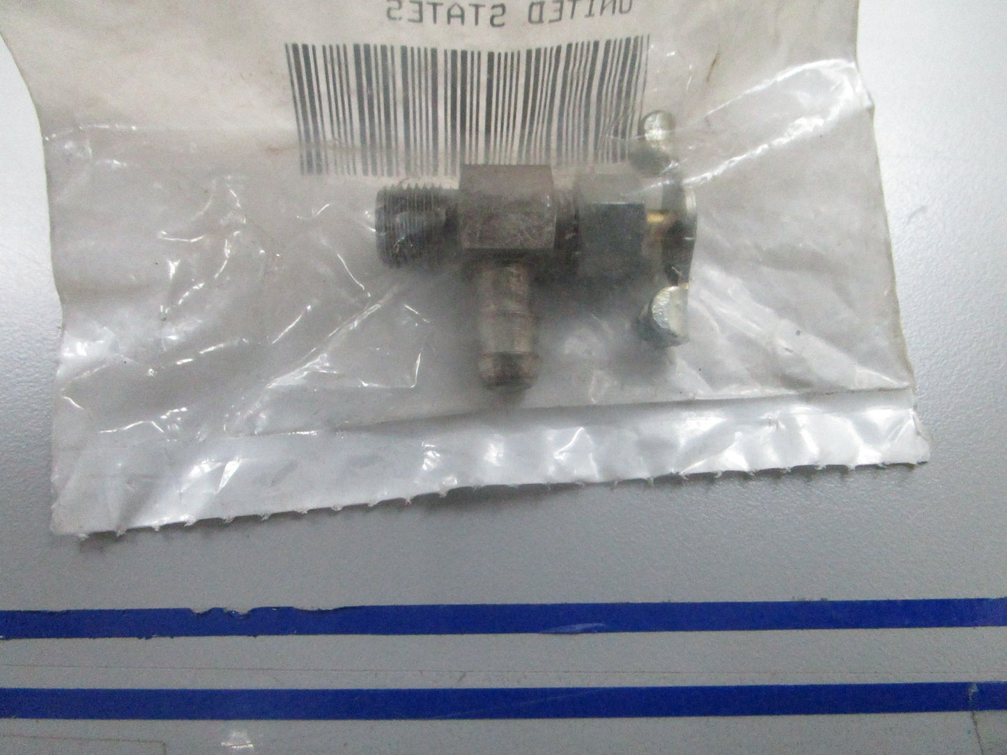 *NEW OEM* 0810 Bobcat Valve 6632593