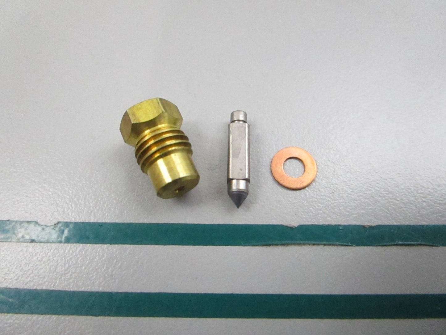 NEW OEM 19271 Mercury Quicksilver Needle & Seat Kit 0810