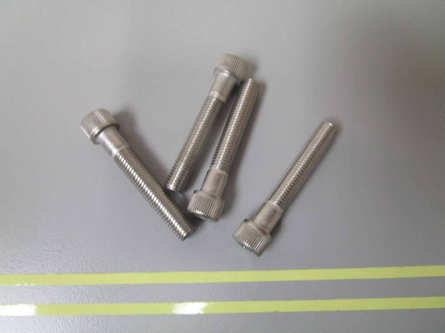 *NEW OEM* (LOT OF 4) 0750 Mercury Quicksilver SCREW 10-71959