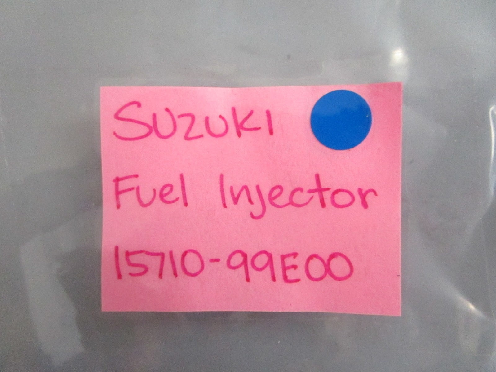 *NEW OEM* 0820 Suzuki Fuel Injector 15710-99E00