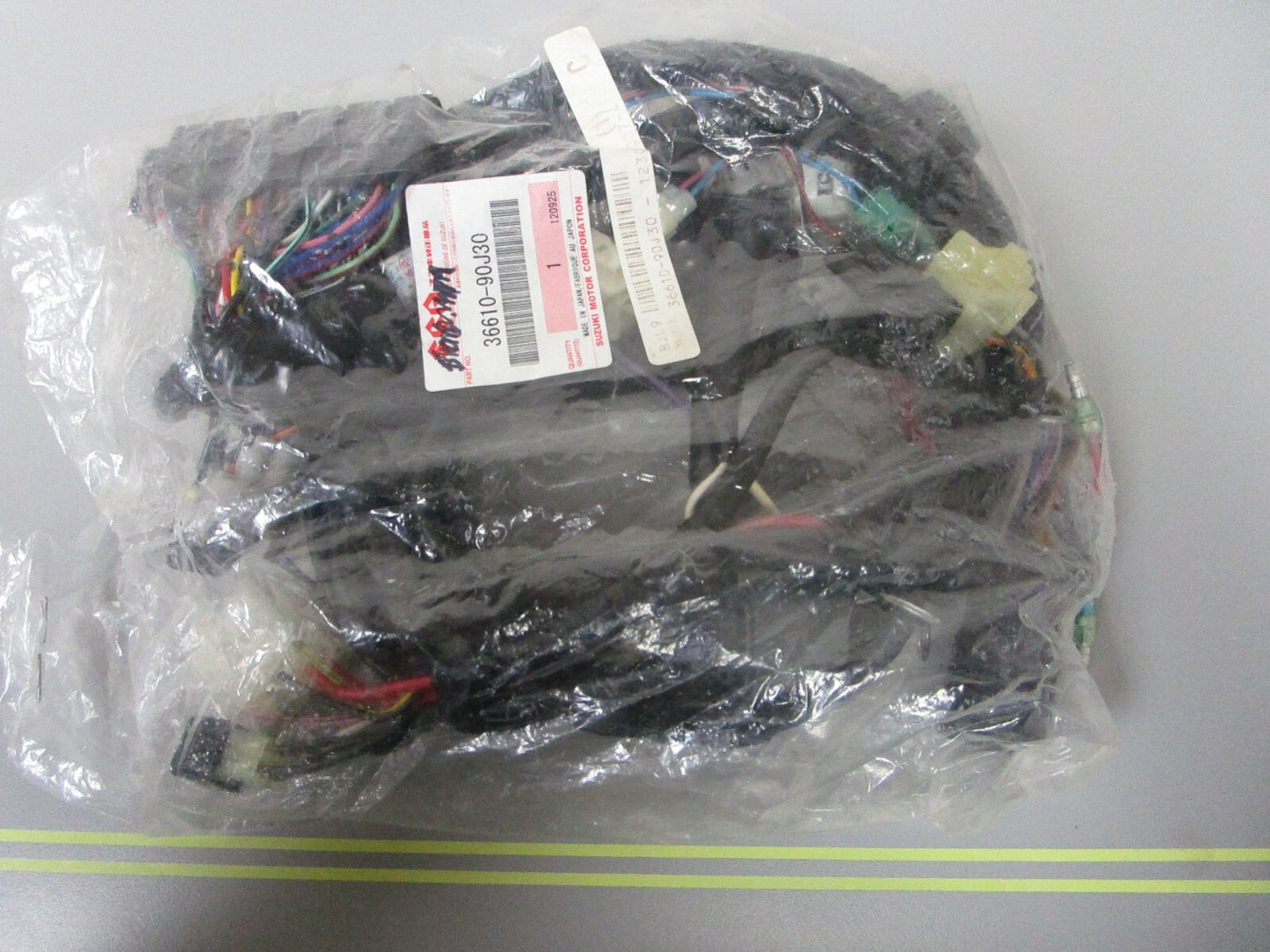 *NEW OEM* 0720 Suzuki 90 100 115 140 hp 04 Model Wire Harness 36610-90J30