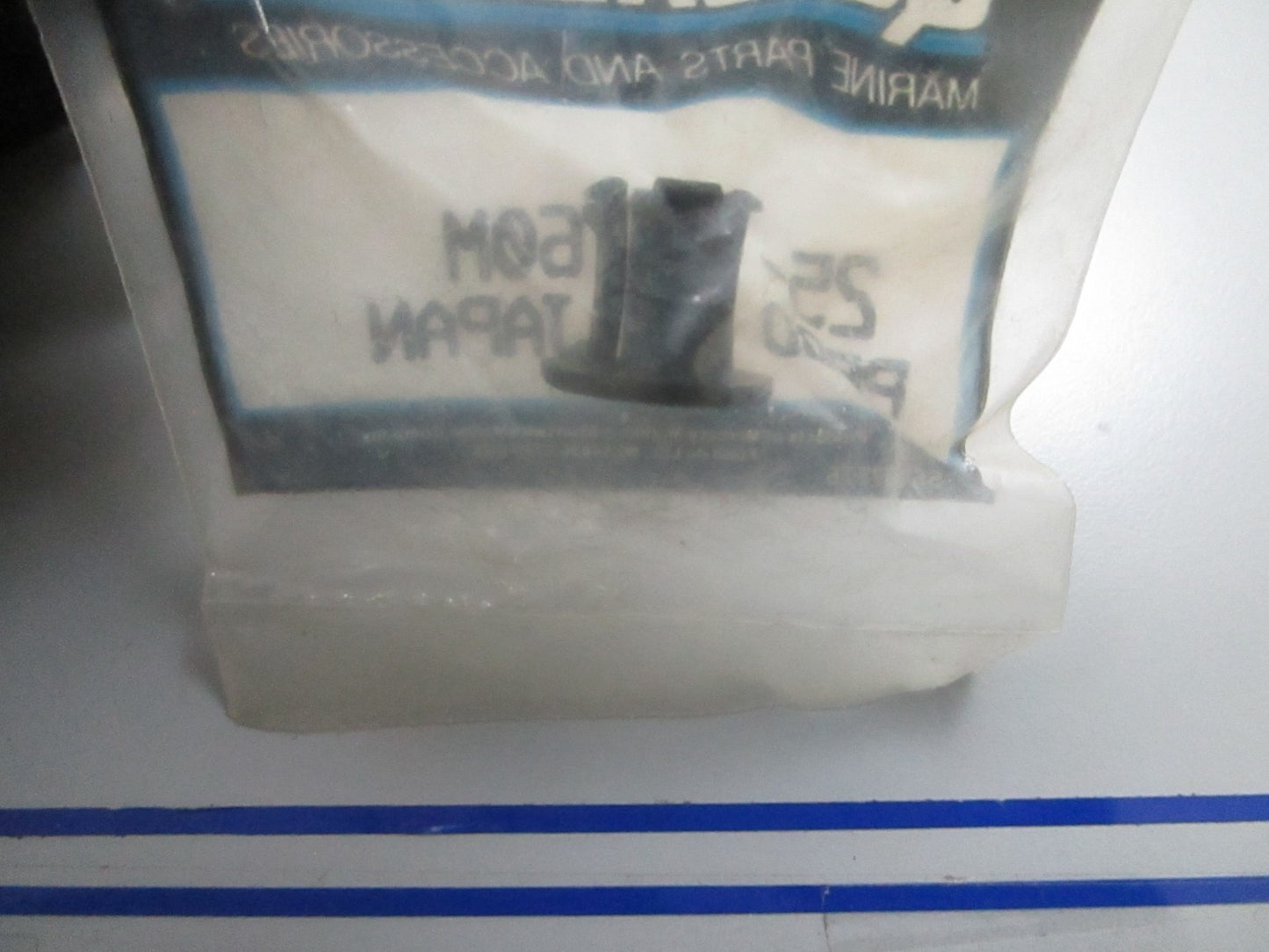 *NEW OEM* 0810 Mercury Quicksilver Choke Knob Grommet 25-84760M