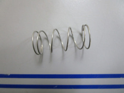 *NEW OEM* 0810 Volvo Penta Spring 835577