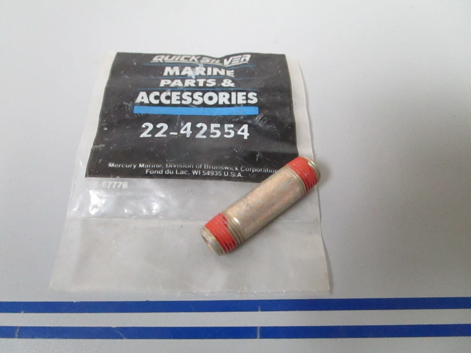 *NEW OEM* 0810 Mercury Quicksilver Fitting 22-42554