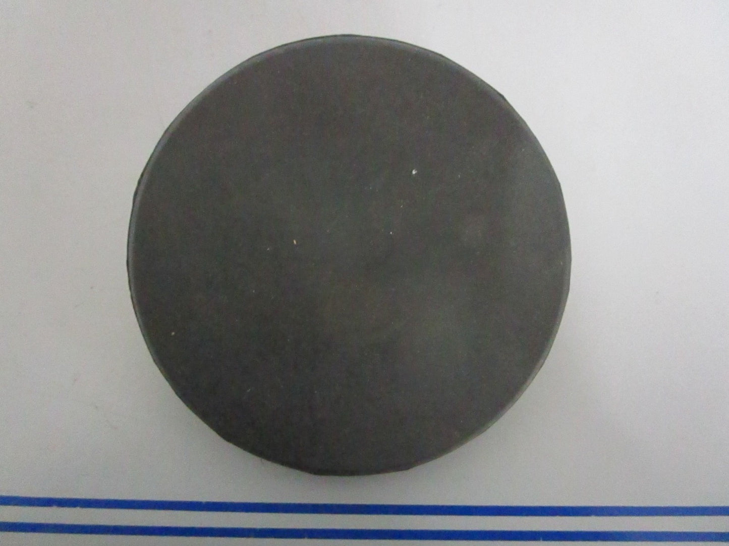 NEW OEM 592140 0592140 552895 OMC Johnson Evinrude Valve Disc 0820