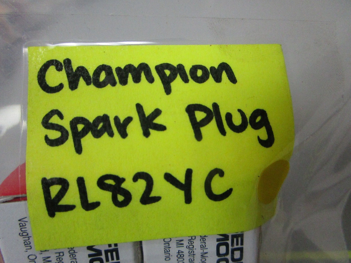 *NEW* 0810 Champion Spark Plug RL82YC